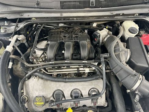 Used 2012 Ford Taurus SEL FWD image 23
