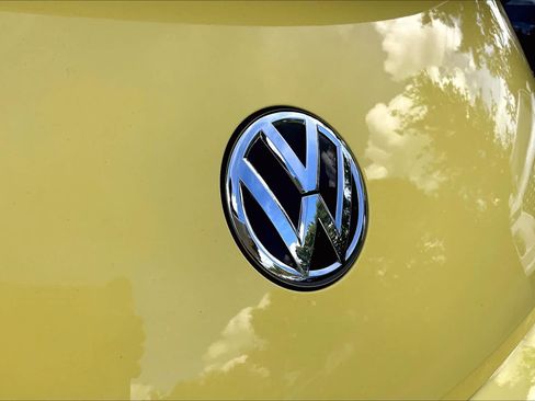 Used 2014 Volkswagen Beetle 2.5 FWD image 28