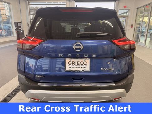 Used 2022 Nissan Rogue SV image 7