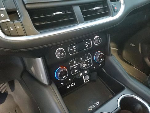 Used 2021 Chevrolet Tahoe Z71 w/ Rear Media and Nav Package image 21