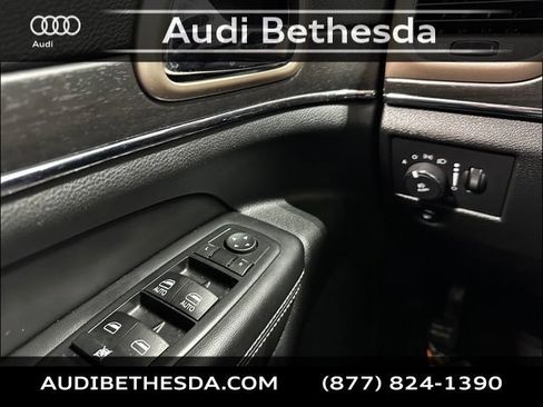 Used 2015 Jeep Grand Cherokee Limited AWD/4WD image 16
