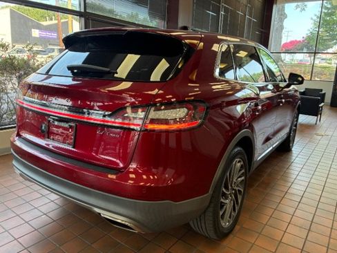 Used 2019 Lincoln Nautilus Reserve AWD/4WD image 10