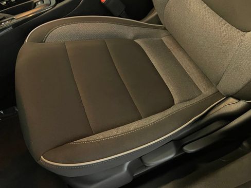 Used 2025 Chevrolet TrailBlazer LT FWD image 26