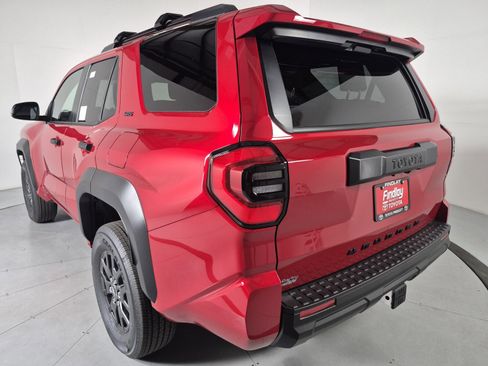 New 2026 Toyota 4Runner SR5 AWD/4WD image 3