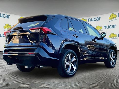 Used 2023 Toyota RAV4 SE image 6