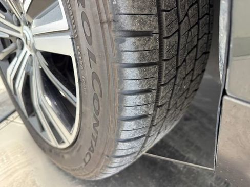 Used 2022 Volvo XC60 T8 Inscription w/ Advanced Package image 11