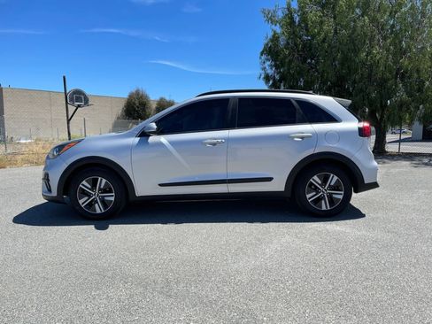 Used 2020 Kia Niro EX Premium w/ Paint Protection Package FWD image 8