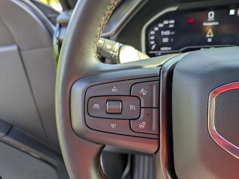 Used 2023 GMC Sierra 1500 AT4 w/ AT4 Preferred Package AWD/4WD image 18