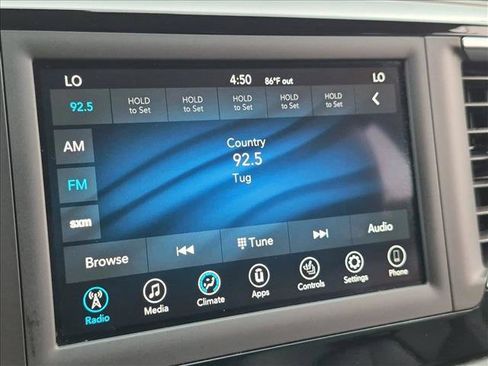 Used 2020 Chrysler Pacifica Touring-L FWD image 12