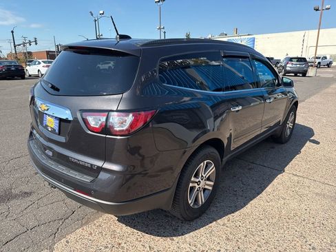 Used 2016 Chevrolet Traverse LT AWD/4WD image 10