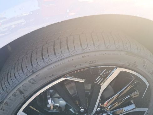 New 2025 Nissan Altima 2.5 SR w/ SR Premium Package image 29