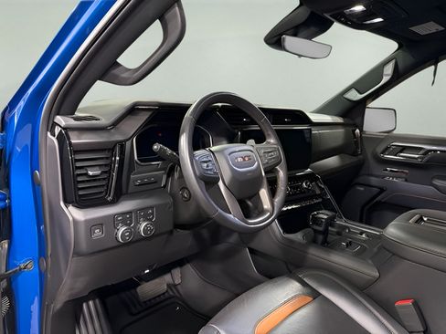 Used 2022 GMC Sierra 1500 AT4 w/ AT4 Premium Package AWD/4WD image 12