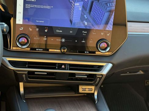 Used 2023 Lexus RX 350 Premium image 18