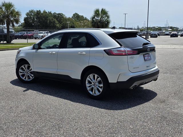 Used 2020 Ford Edge Titanium FWD image 4