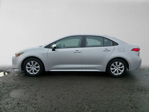 Used 2024 Toyota Corolla LE FWD image 6