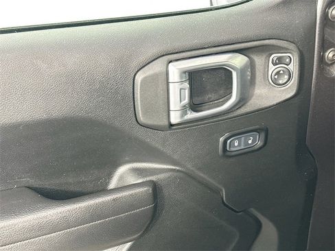 Used 2023 Jeep Wrangler Unlimited Rubicon 4xe image 23