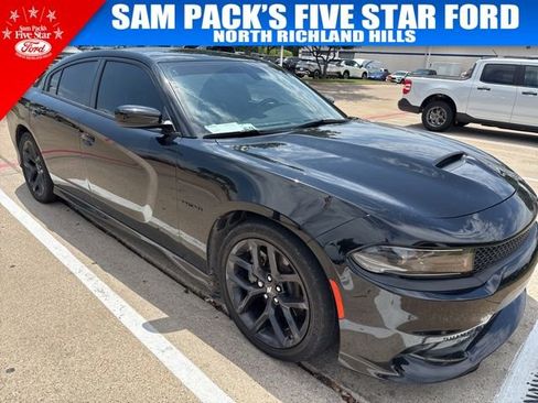 Used 2022 Dodge Charger R/T w/ Blacktop Package RWD image 2