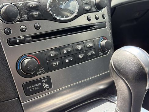 Used 2013 INFINITI G37 x Sedan w/ Premium Pkg AWD/4WD image 5