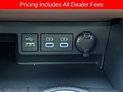 New 2026 Toyota Highlander Platinum AWD/4WD image 25