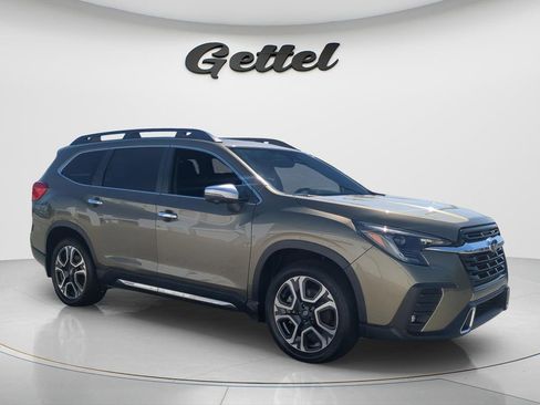 Used 2023 Subaru Ascent Touring AWD/4WD image 3