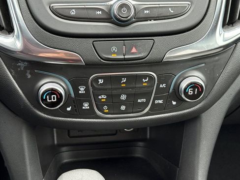Used 2024 Chevrolet Equinox LT AWD/4WD image 31