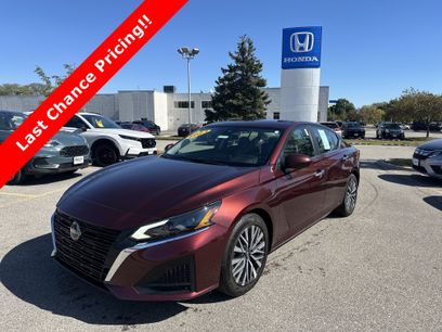 Used 2023 Nissan Altima 2.5 SV