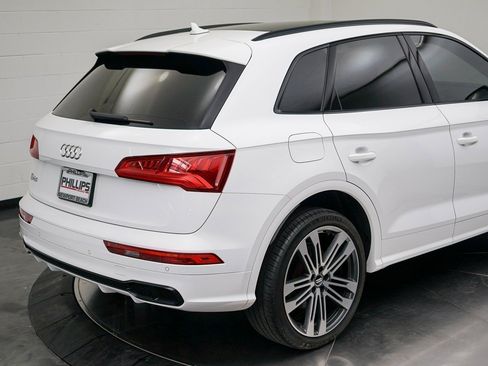 Used 2020 Audi SQ5 Premium Plus w/ Premium Plus Package image 9