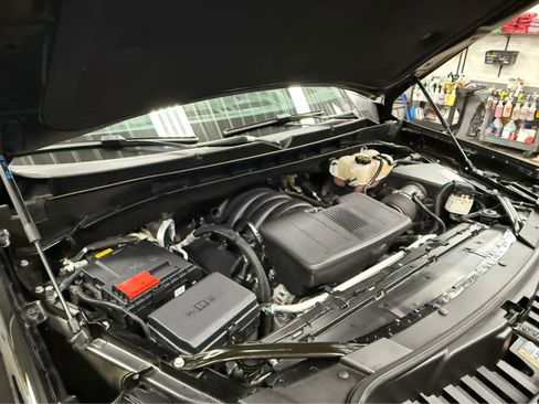 Used 2025 GMC Yukon Denali w/ Sun & Power Step Package image 51