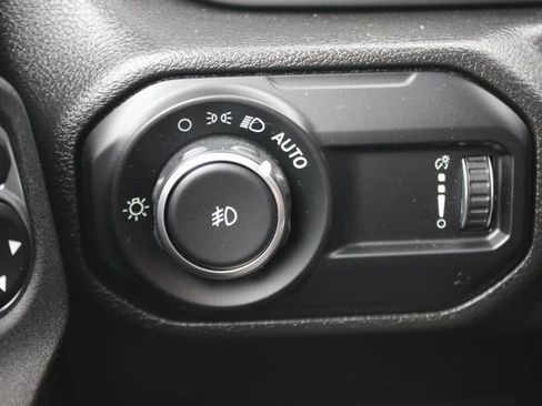 Used 2023 Jeep Wrangler Unlimited Sport AWD/4WD image 14