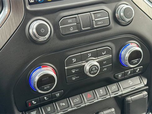 Used 2021 GMC Sierra 2500 Denali w/ Denali Ultimate Package image 31