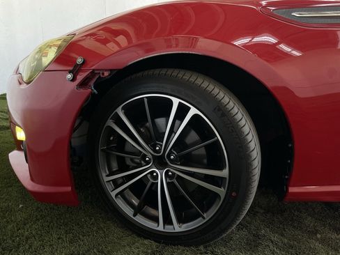 Used 2014 Subaru BRZ Limited w/ Popular Package #2B image 11