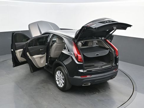 Used 2022 Cadillac XT4 Luxury w/ Cold Weather Package image 46