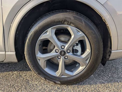 Used 2024 Ford Escape ST-Line w/ Cold Weather Package image 10