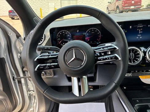 Used 2026 Mercedes-Benz GLA 250 4MATIC image 14