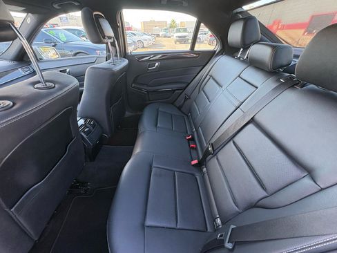 Used 2016 Mercedes-Benz E 350 Sedan w/ Premium Package image 19