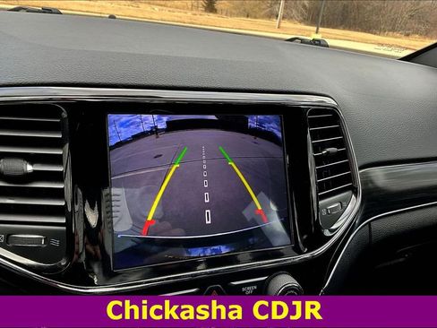 Used 2020 Jeep Grand Cherokee Limited w/ Trailer Tow Group IV image 14