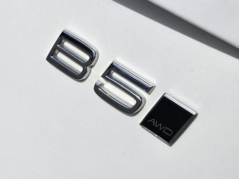 Certified 2023 Volvo XC90 B5 Plus w/ Protection Package Premier image 19