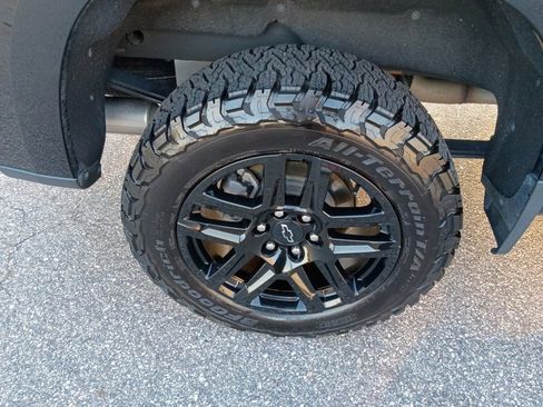 Used 2021 Chevrolet Silverado 1500 LT Trail Boss w/ LT Trail Boss Premium Package AWD/4WD image 23