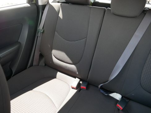 Used 2013 Kia Soul FWD image 12