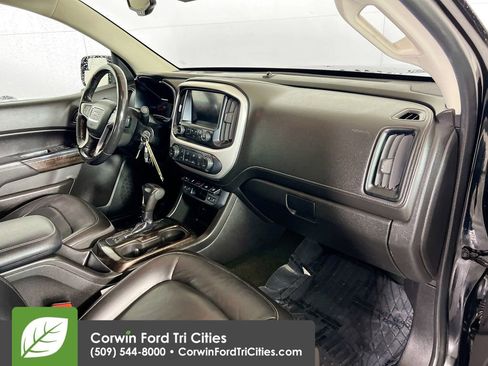 Used 2017 GMC Canyon SLT image 25