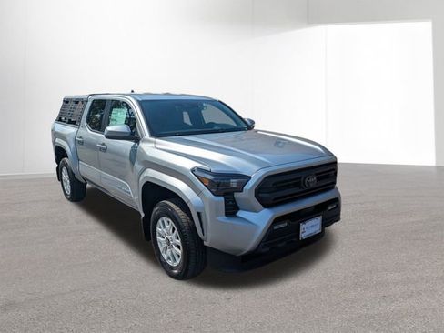 New 2025 Toyota Tacoma SR5 image 3