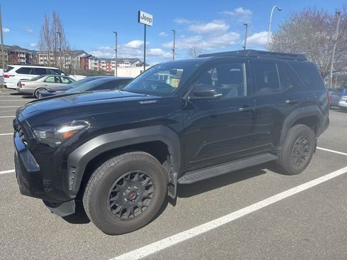 Used 2025 Toyota 4Runner TRD Off-Road Premium w/ Tow Technology Package image 1