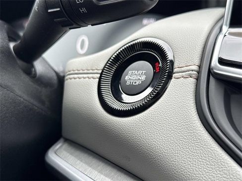 New 2026 Jeep Compass Limited image 14