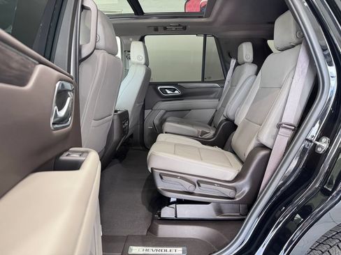 Certified 2023 Chevrolet Tahoe Z71 w/ Luxury Package AWD/4WD image 14