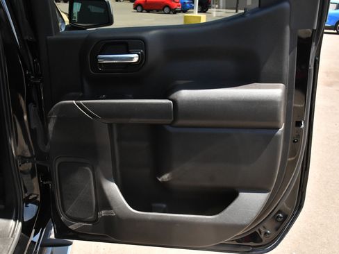 Used 2022 Chevrolet Silverado 1500 LT RWD image 40