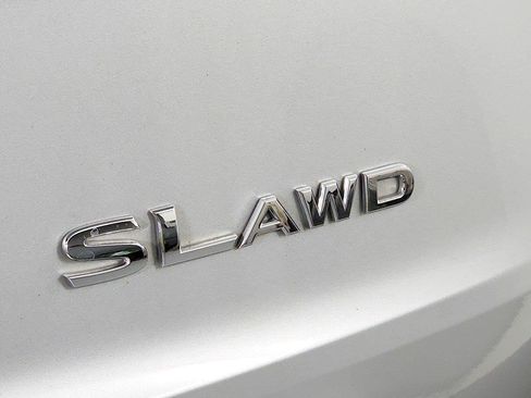 Used 2022 Nissan Rogue SL AWD/4WD image 25