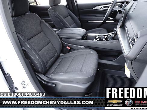 New 2026 Chevrolet Traverse LT w/ Driver Confidence Package image 15