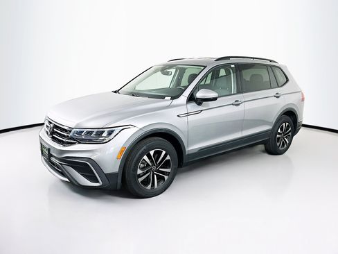 Used 2023 Volkswagen Tiguan S w/ Driver Assistance Package FWD image 3