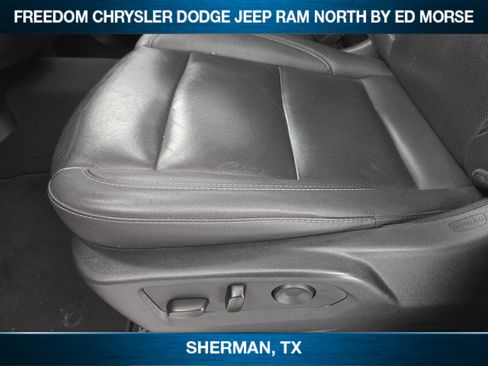 Used 2025 GMC Sierra 1500 SLT AWD/4WD image 18