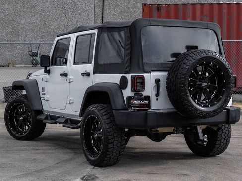 Used 2017 Jeep Wrangler Unlimited Sport w/ Quick Order Package 24S AWD/4WD image 13